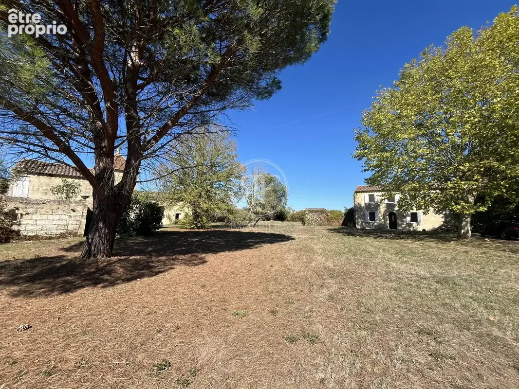 Maison en pierre avec dépendances et terrain de plus de 6 700 m² - photo 34