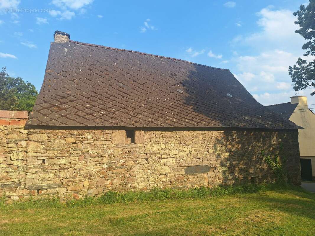 Maison à BAINS-SUR-OUST