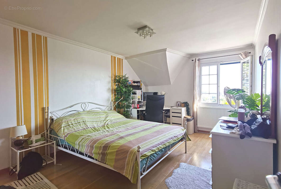 Maison à ROSNY-SOUS-BOIS