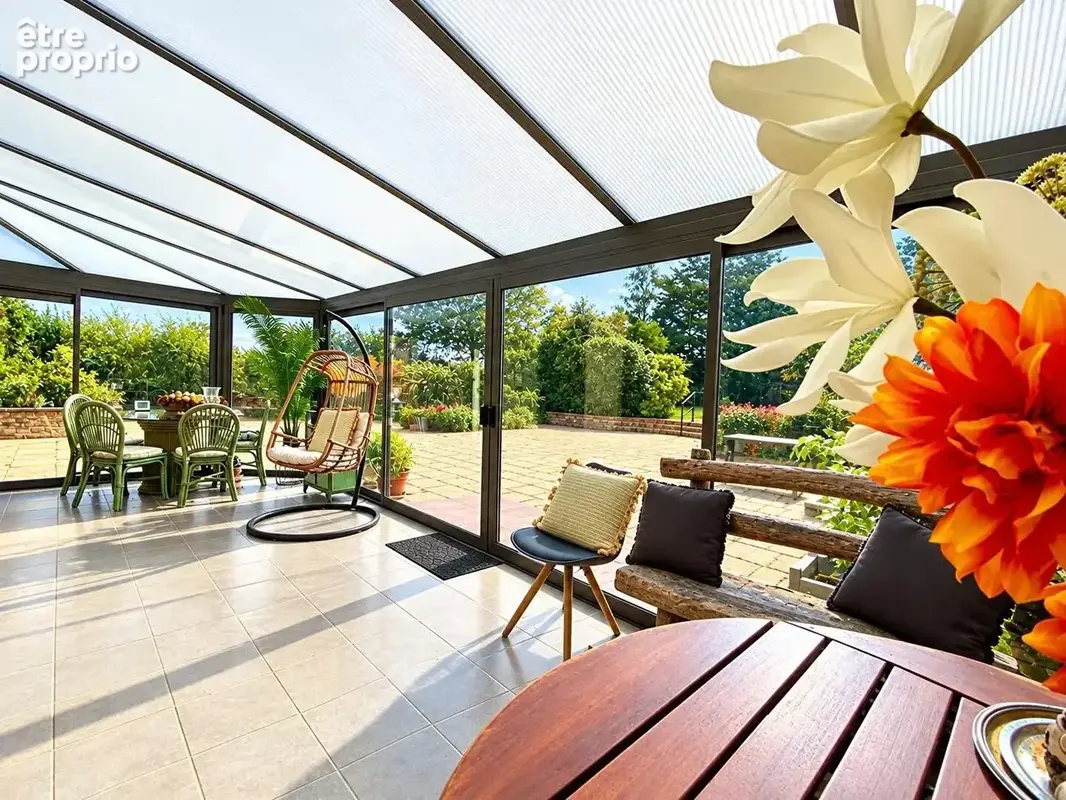 Trégueux Élégante propriété familiale de 269 m² au coeur d'un écrin de verdure - photo 4