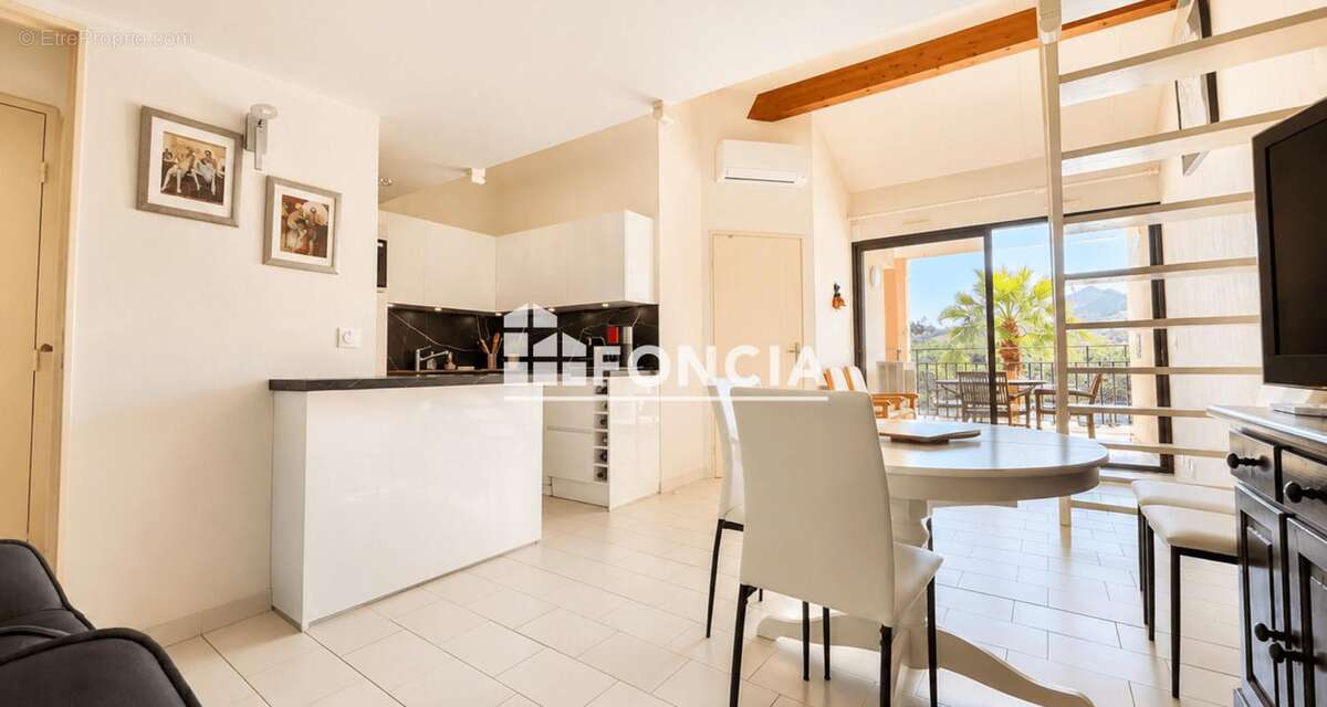 Rare à la vente – duplex dernier étage avec vue mer et port – argeles-sur-mer - photo 3