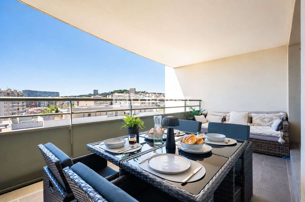 Appartement à MARSEILLE-8E