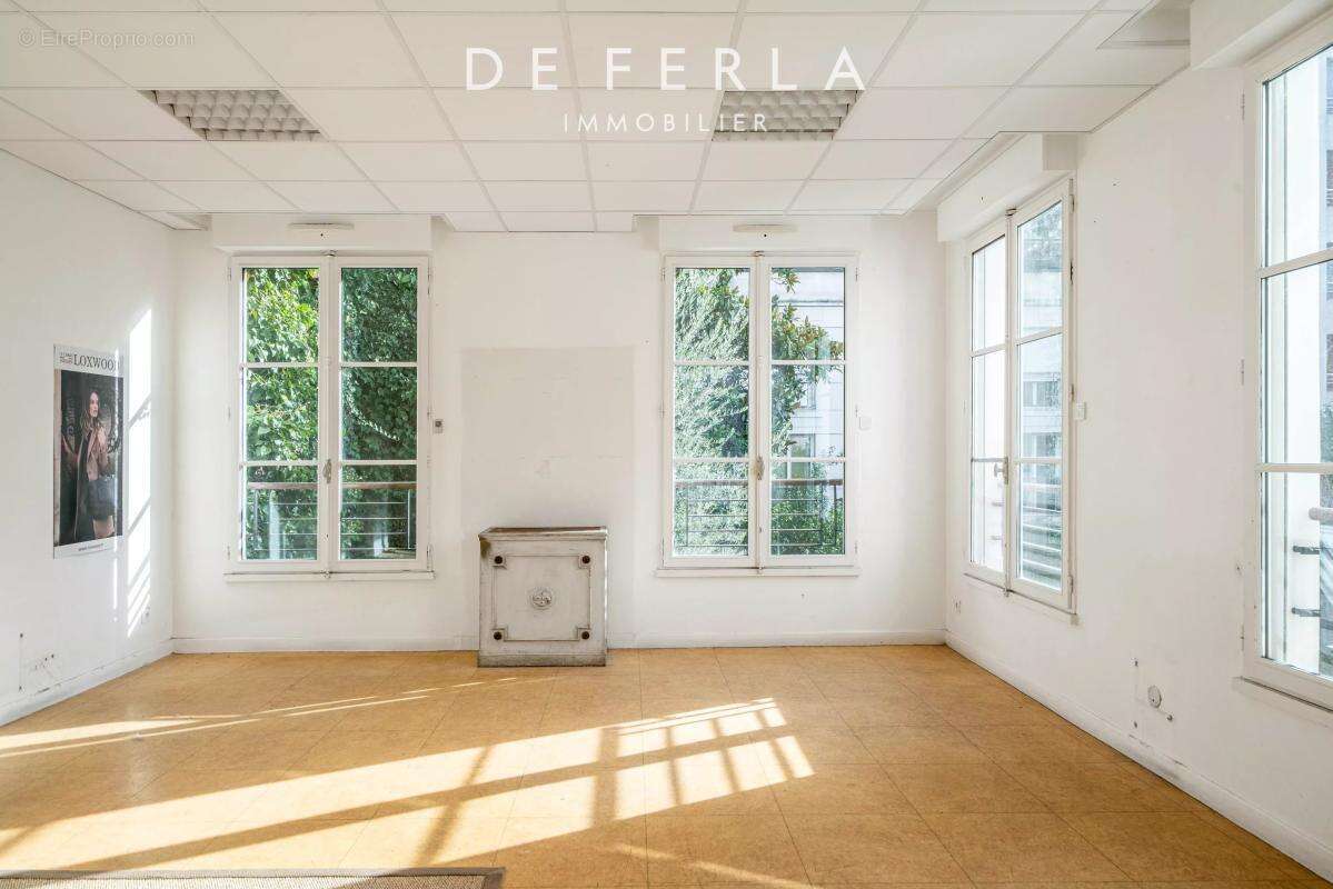 Appartement à PARIS-7E