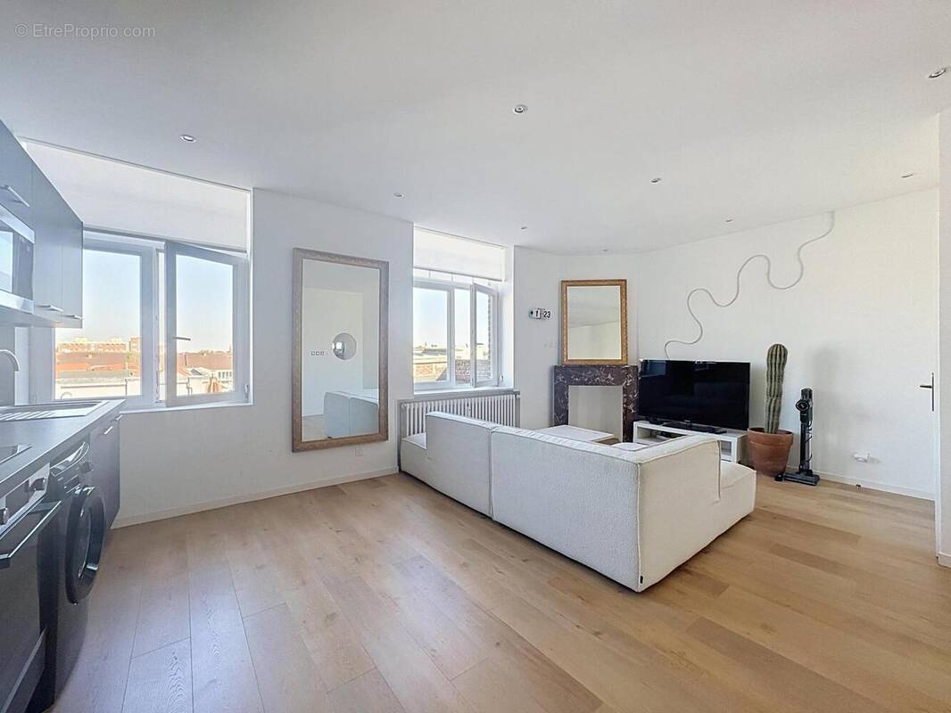   - Appartement à LILLE