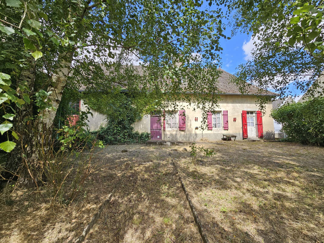 Maison à BRAGNY-SUR-SAONE