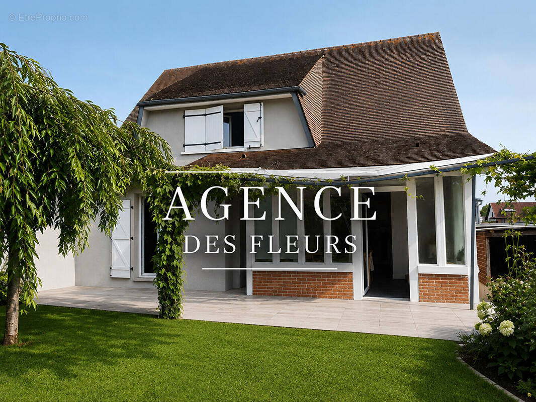 Maison à CRIQUEBEUF-SUR-SEINE