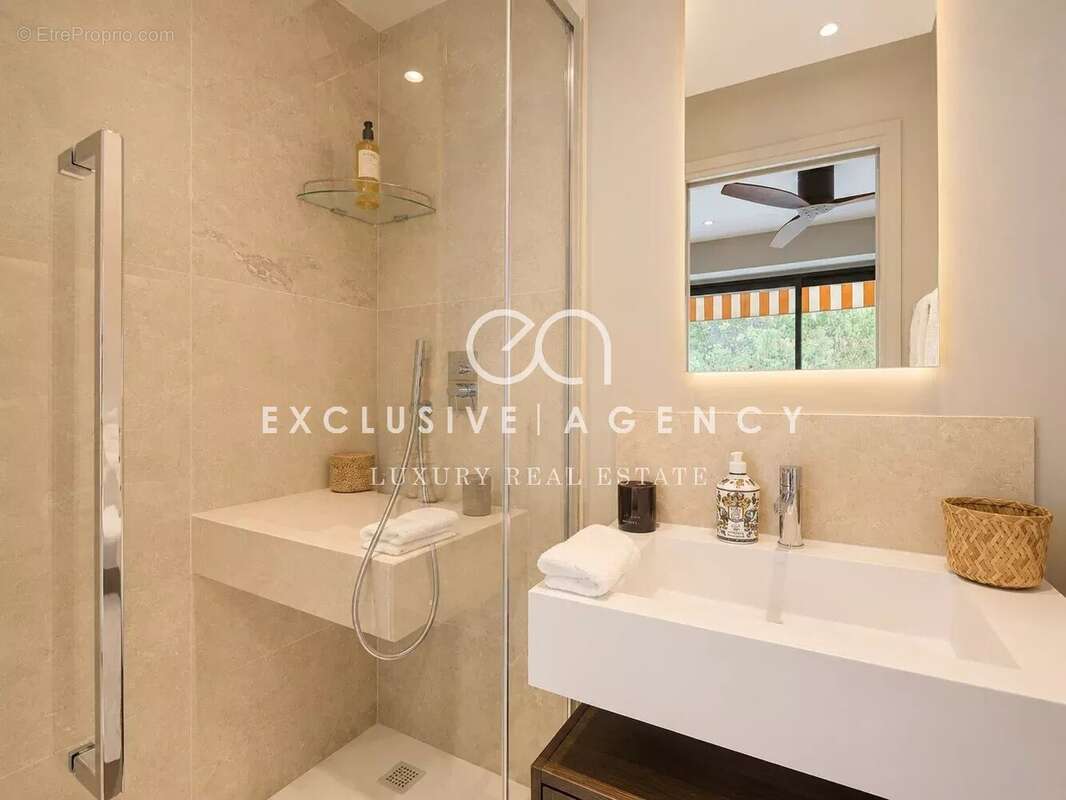 Cannes Eden Appartement 4 pièces 97m² avec vue mer panoramique - photo 11