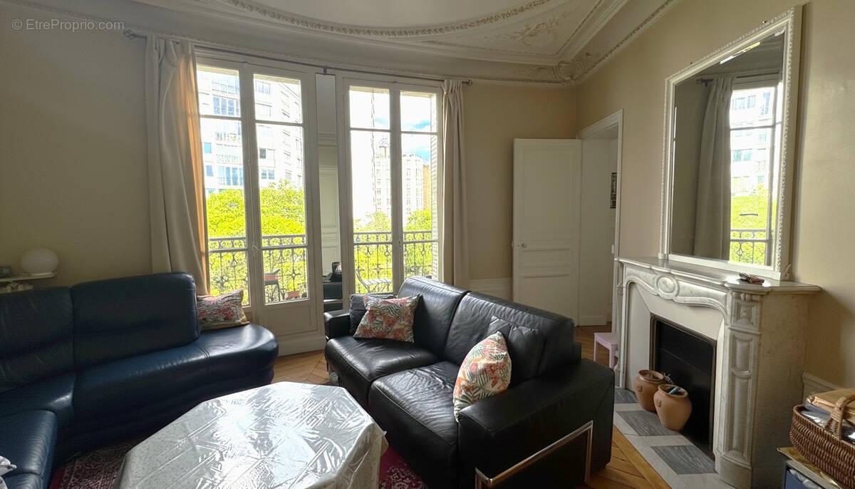 Appartement à PARIS-12E