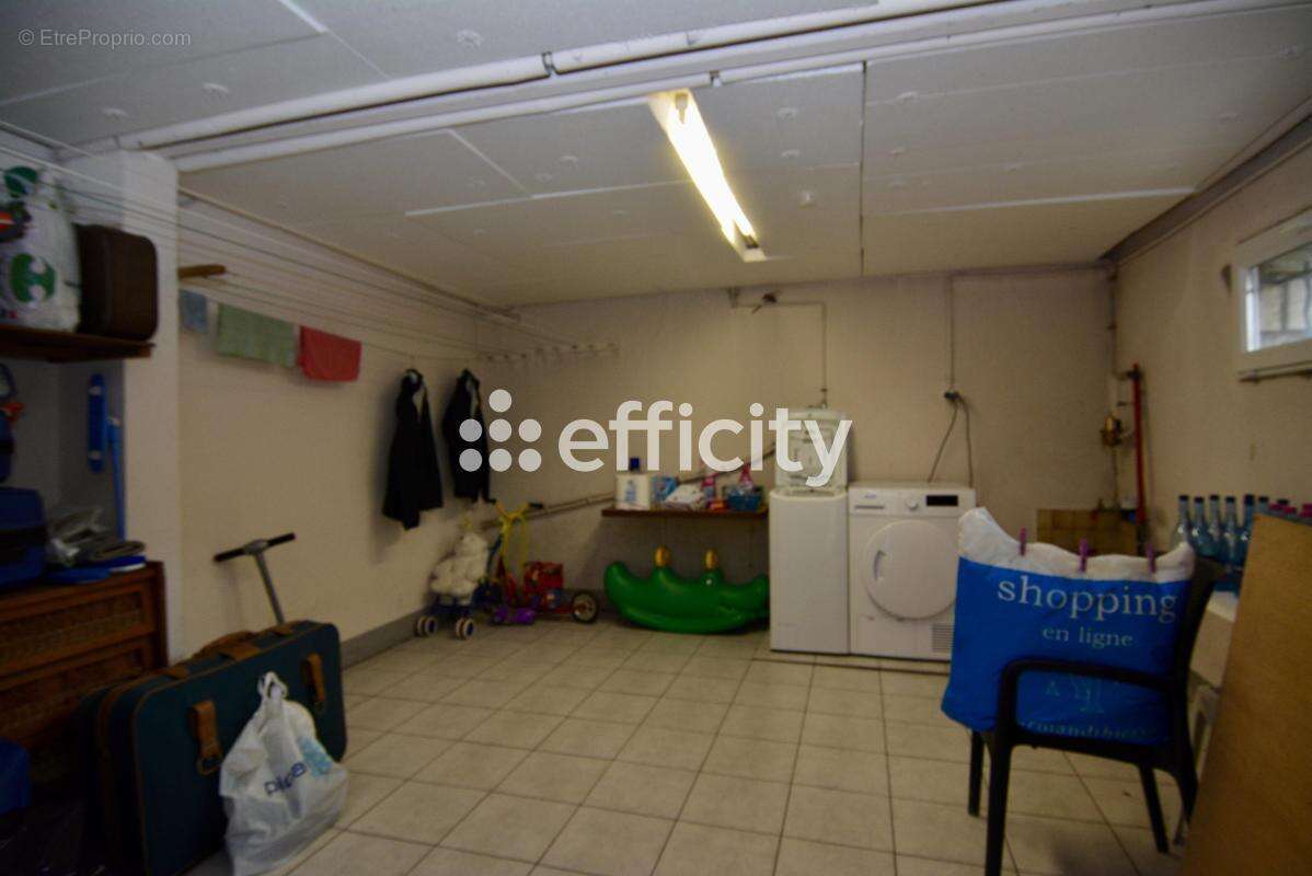 Maison à VILLENEUVE-LE-ROI