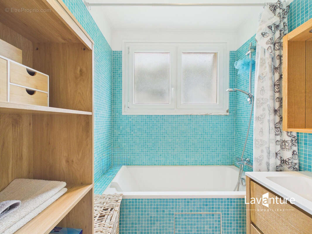 Salle de bains - Appartement à SCEAUX