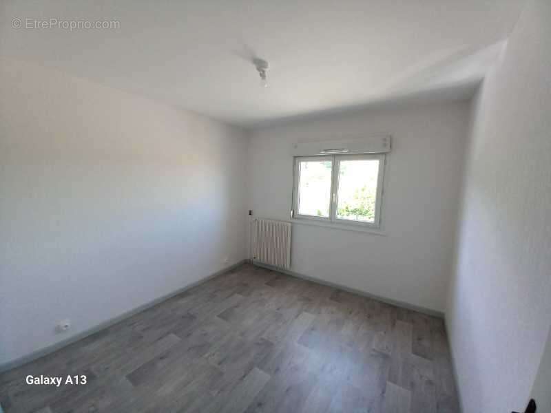 Appartement 74 m² à Delle  - photo 6