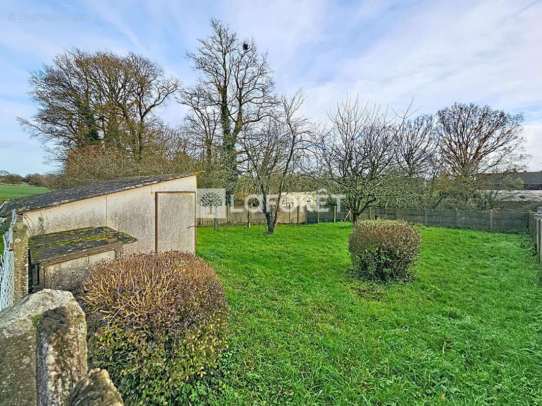 Maison à SAINT-MALO-DES-TROIS-FONTAINES