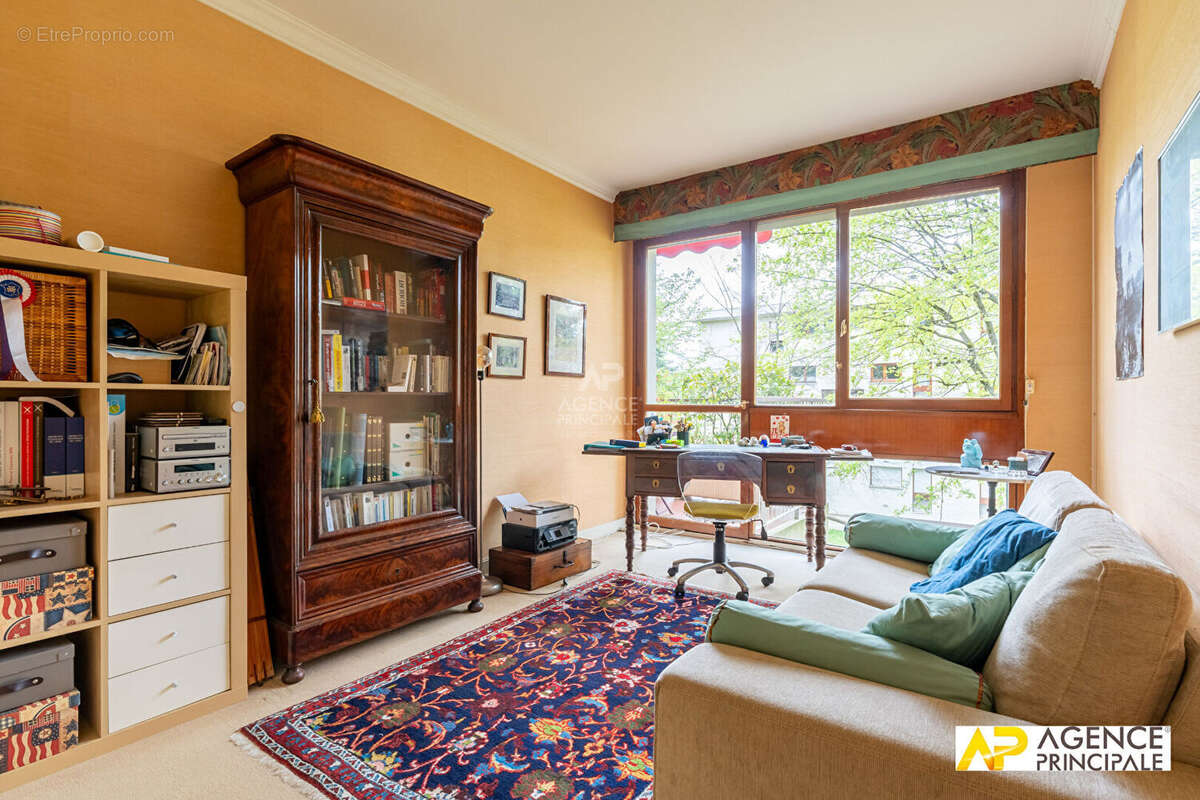 Appartement à MAISONS-LAFFITTE