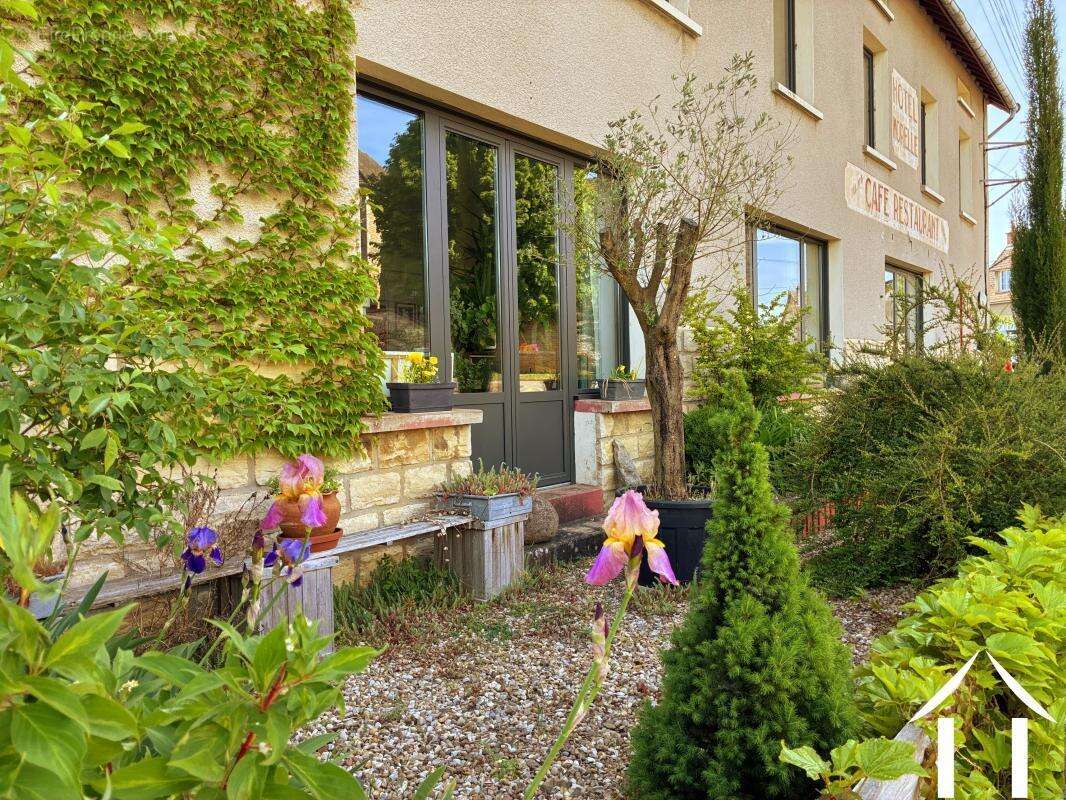 Maison à MANLAY