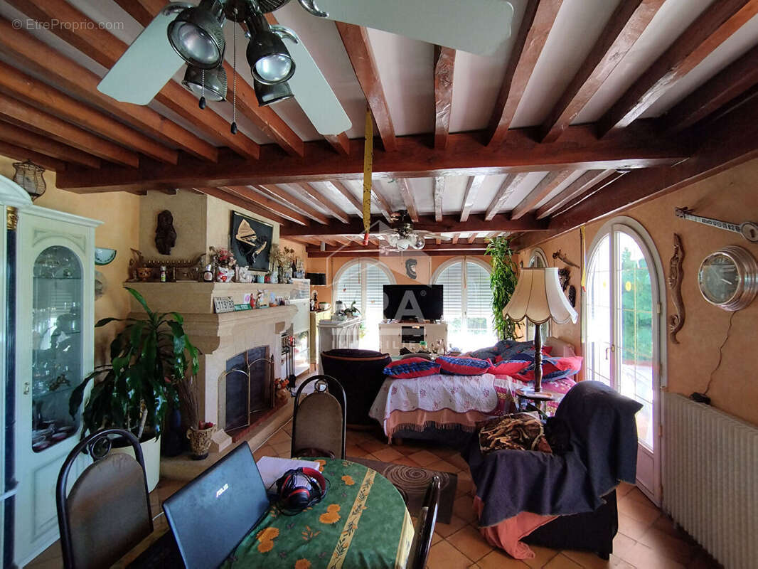 Maison à MONTPON-MENESTEROL