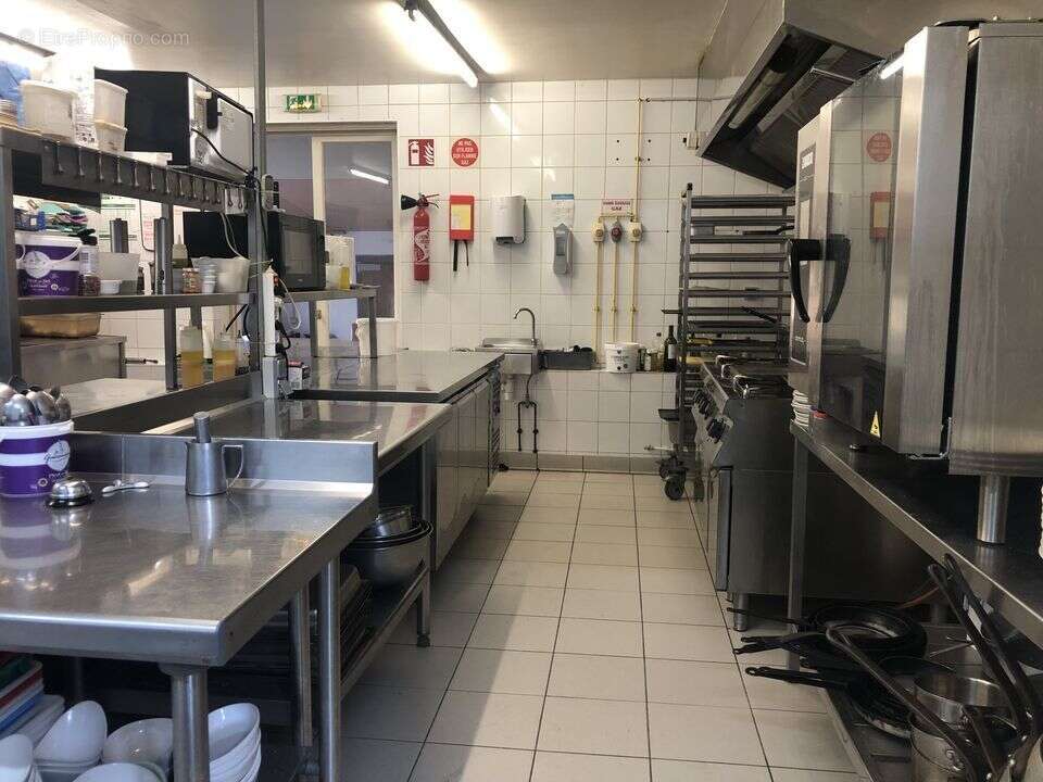 Commerce à GAILLAN-EN-MEDOC