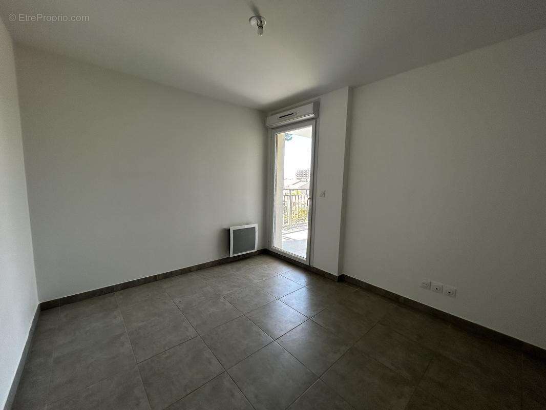 Appartement à MARSEILLE-9E