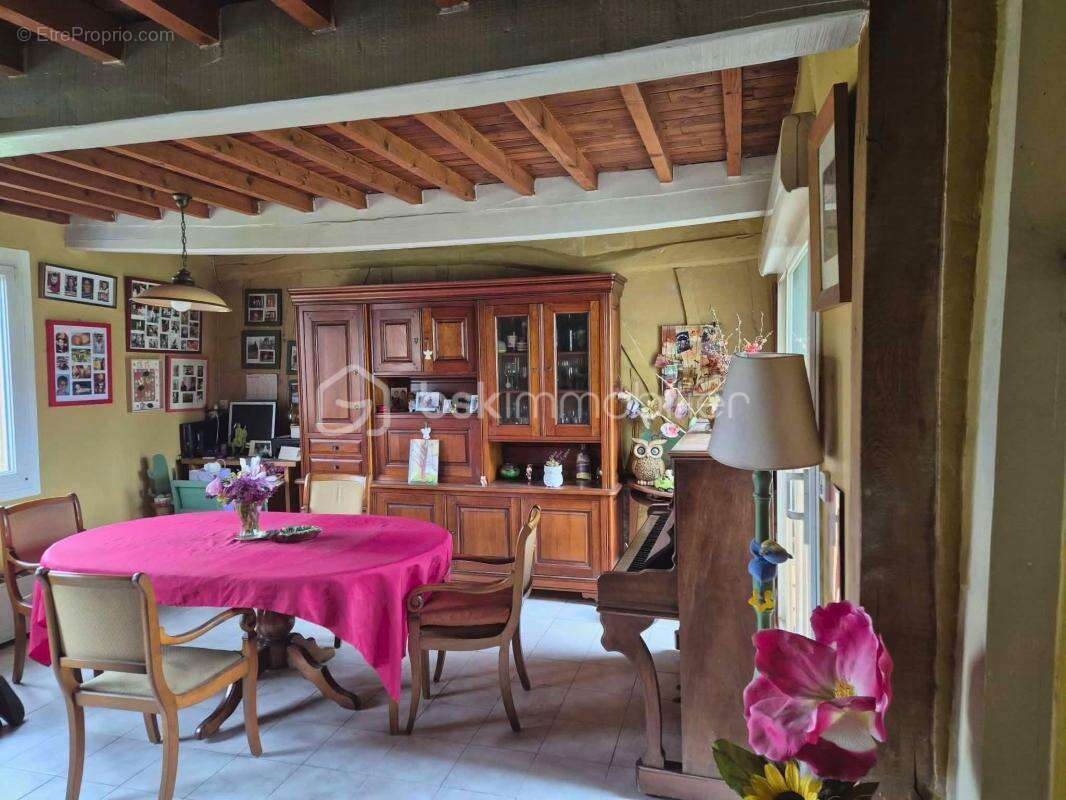 Maison à VIRONCHAUX