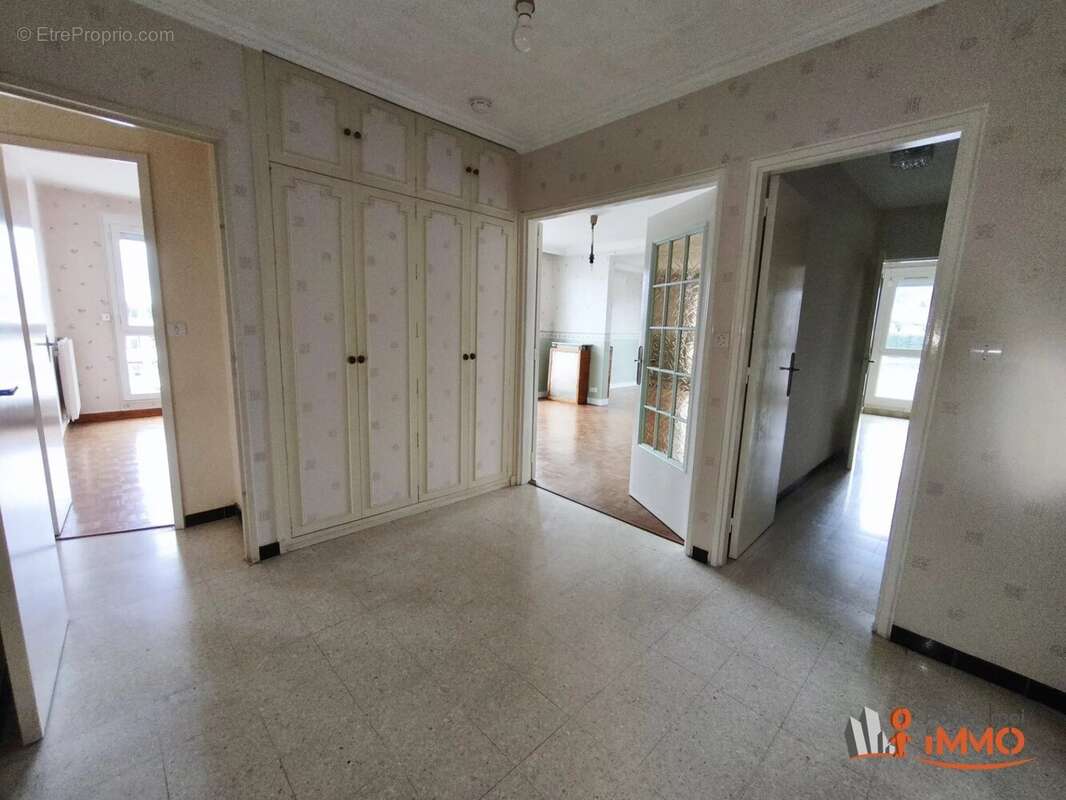 Appartement à SAINT-ETIENNE