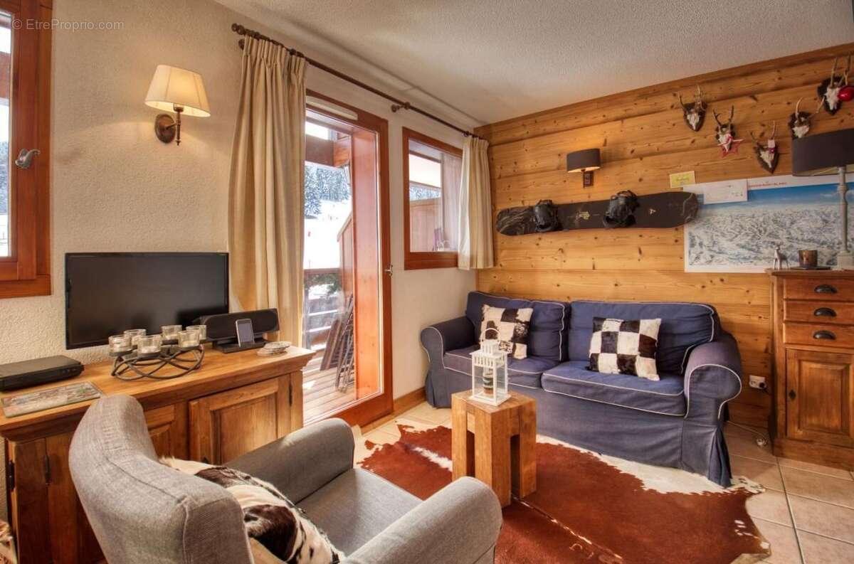 Appartement à MORILLON
