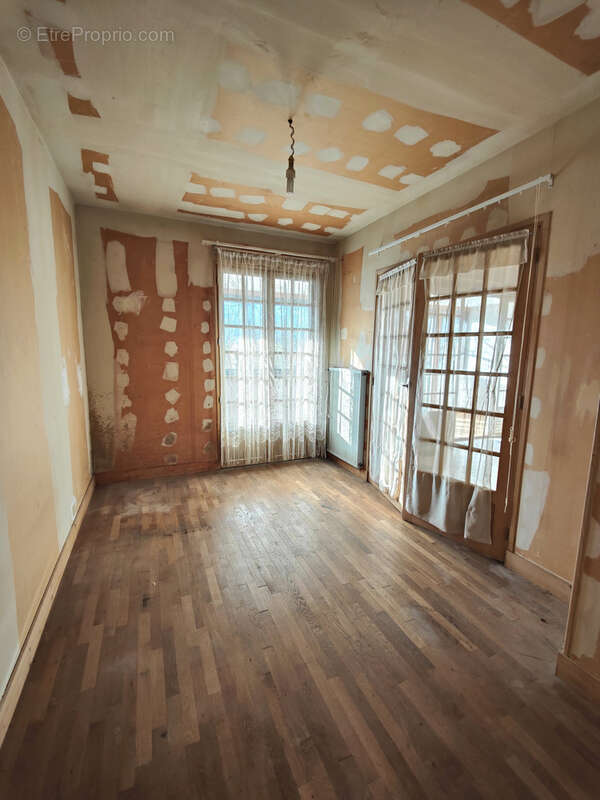 Maison à BUSSY-EN-OTHE