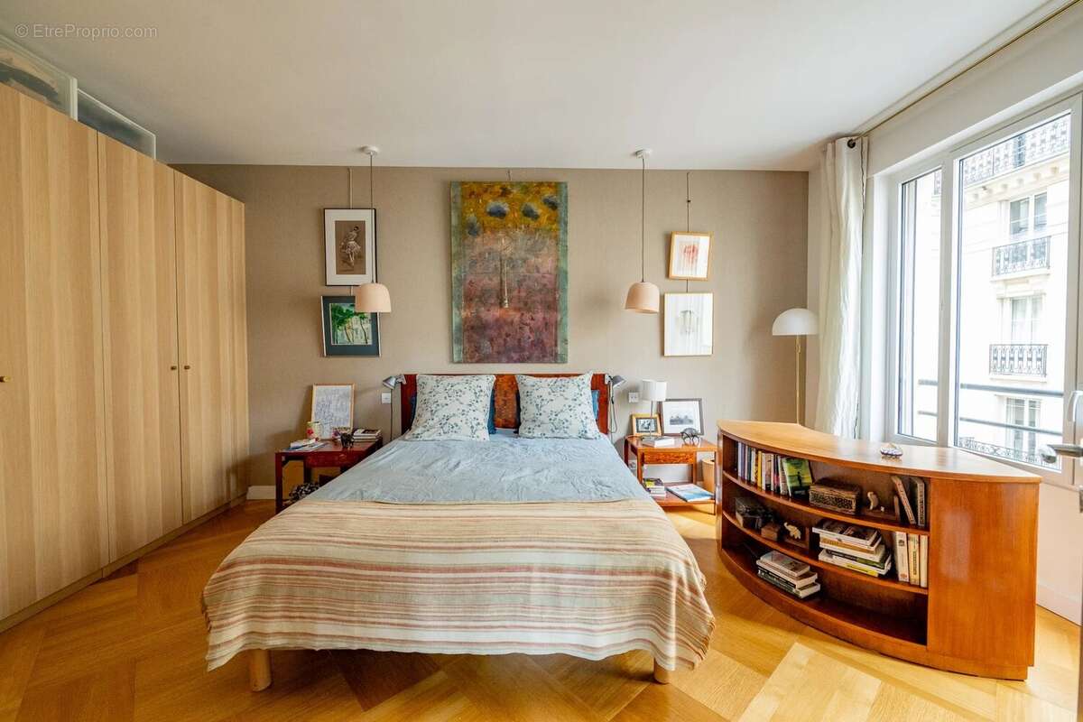 Cœur de Passy, bel appartement rénové, au calme, très lumineux,  jolie vue dégagée, ambiance village - photo 11