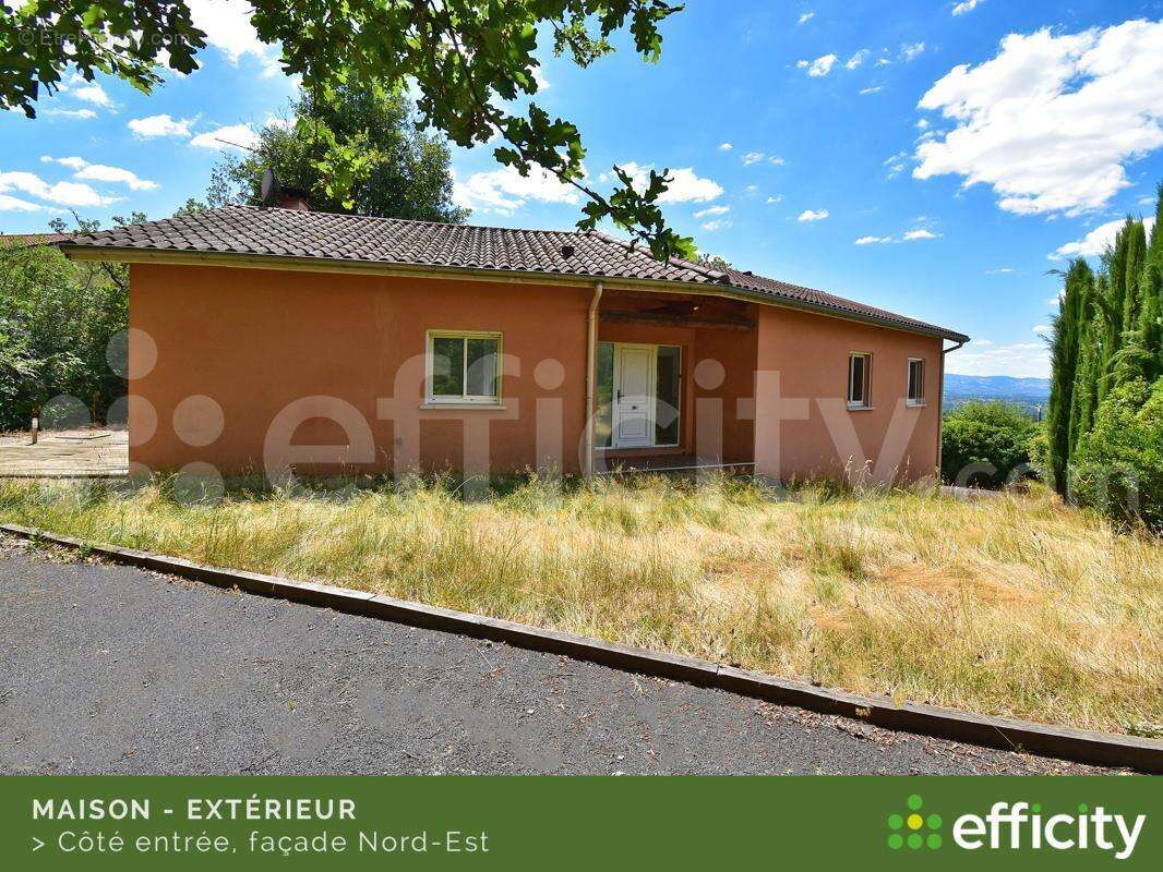 Maison 132 m² à Saint-Just-Saint-Rambert  - photo 2
