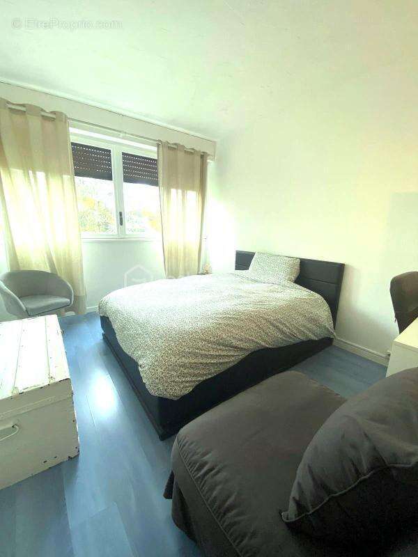 Appartement à LA CELLE-SAINT-CLOUD