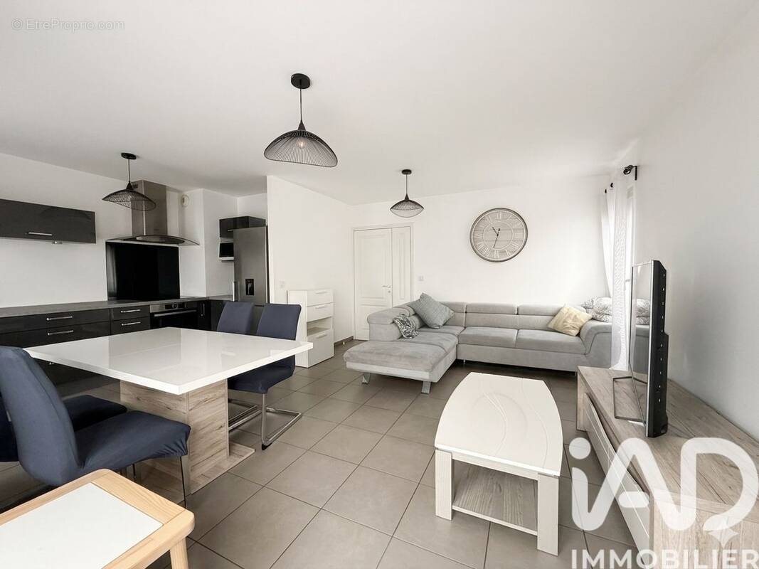 Photo 1 - Appartement à BALLAINVILLIERS