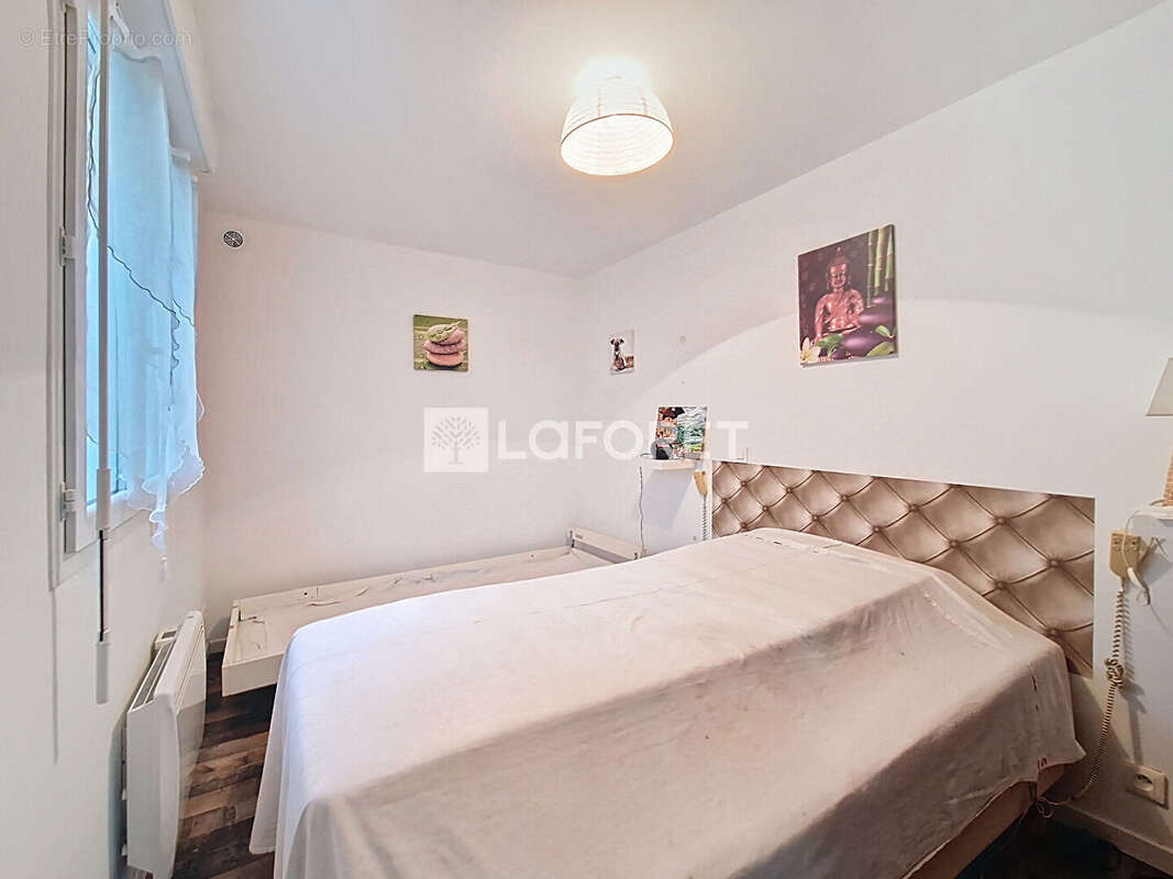 Maison à ESSERTENNE-ET-CECEY