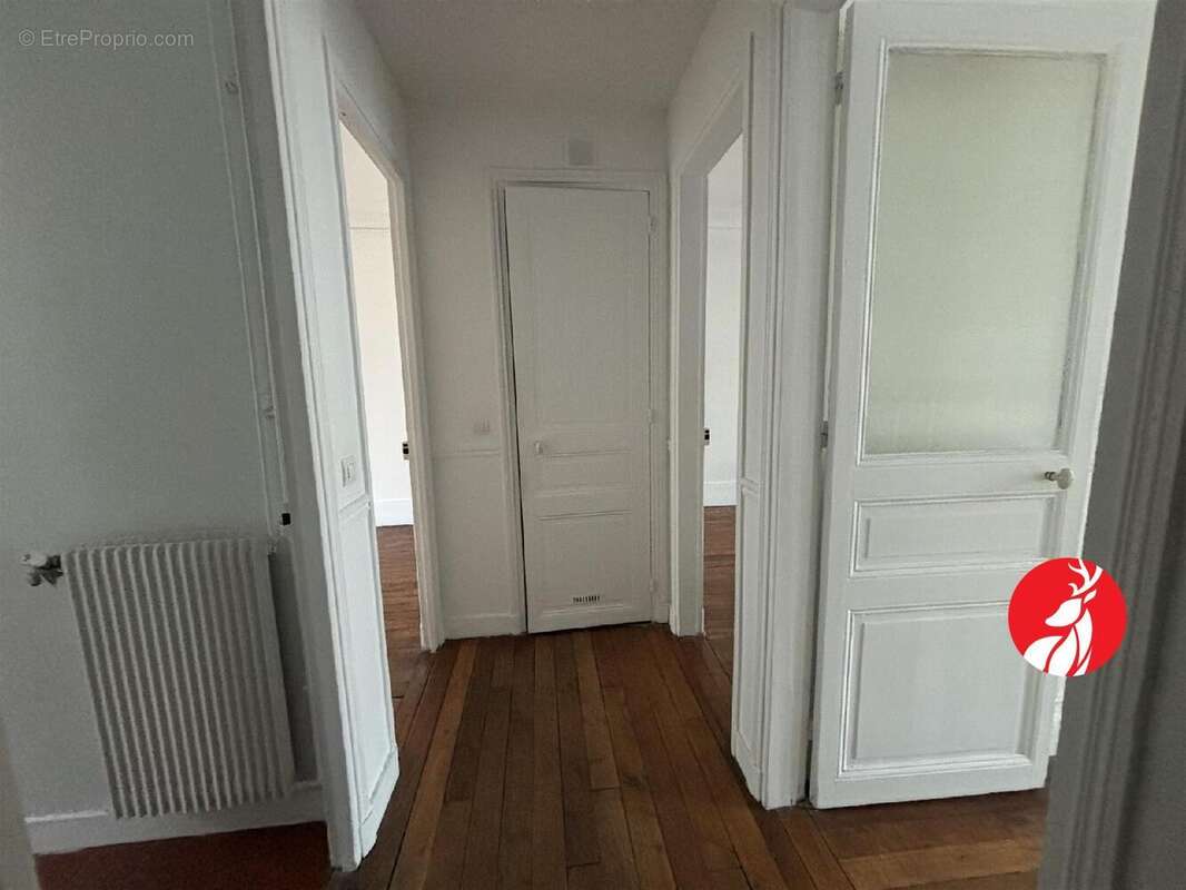 Appartement à PARIS-14E