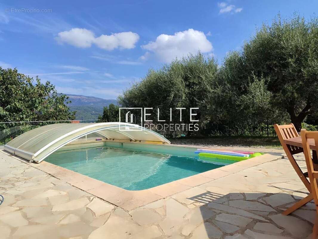 Maison à PEYMEINADE