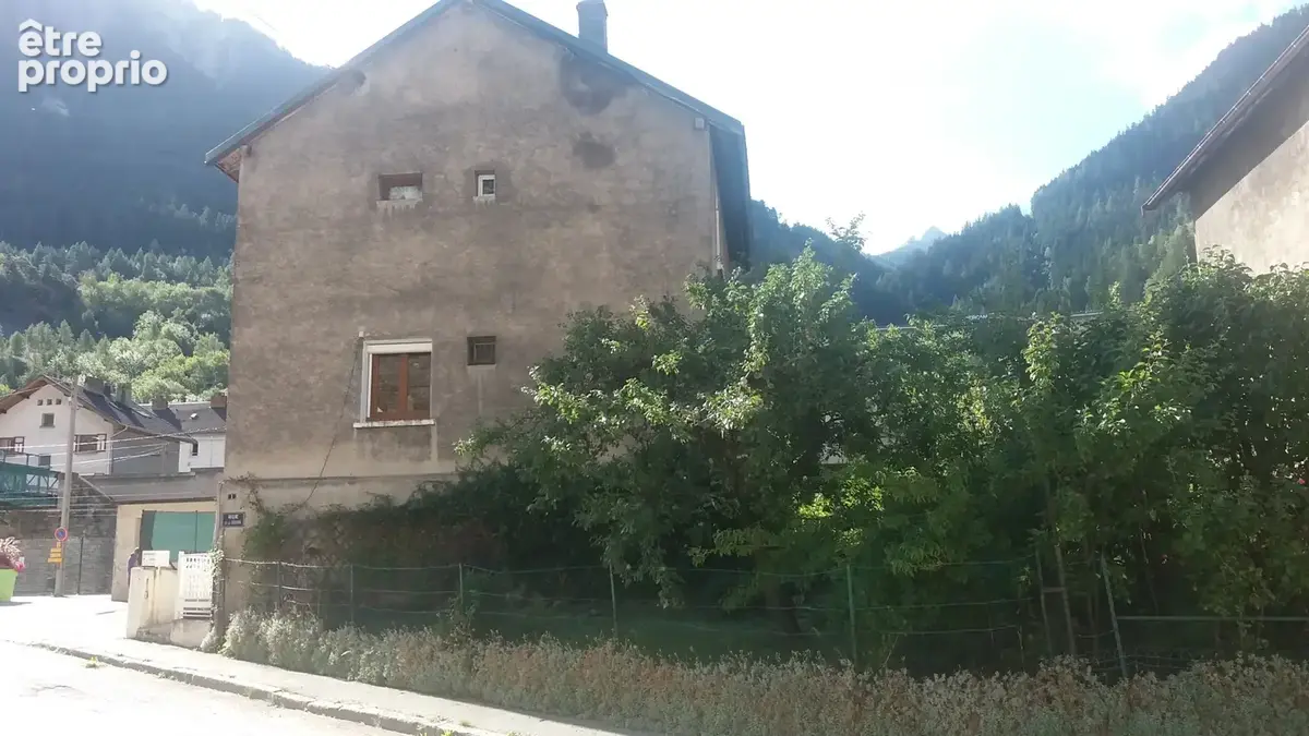 Photo Maison à Fourneaux au prix de 169 000€