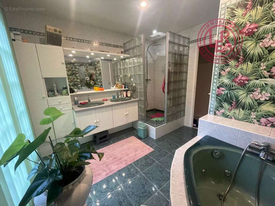 Maison à HEUDREVILLE-SUR-EURE