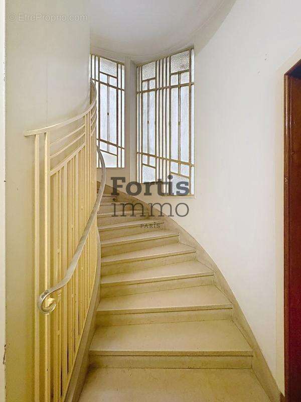 Appartement à PARIS-4E
