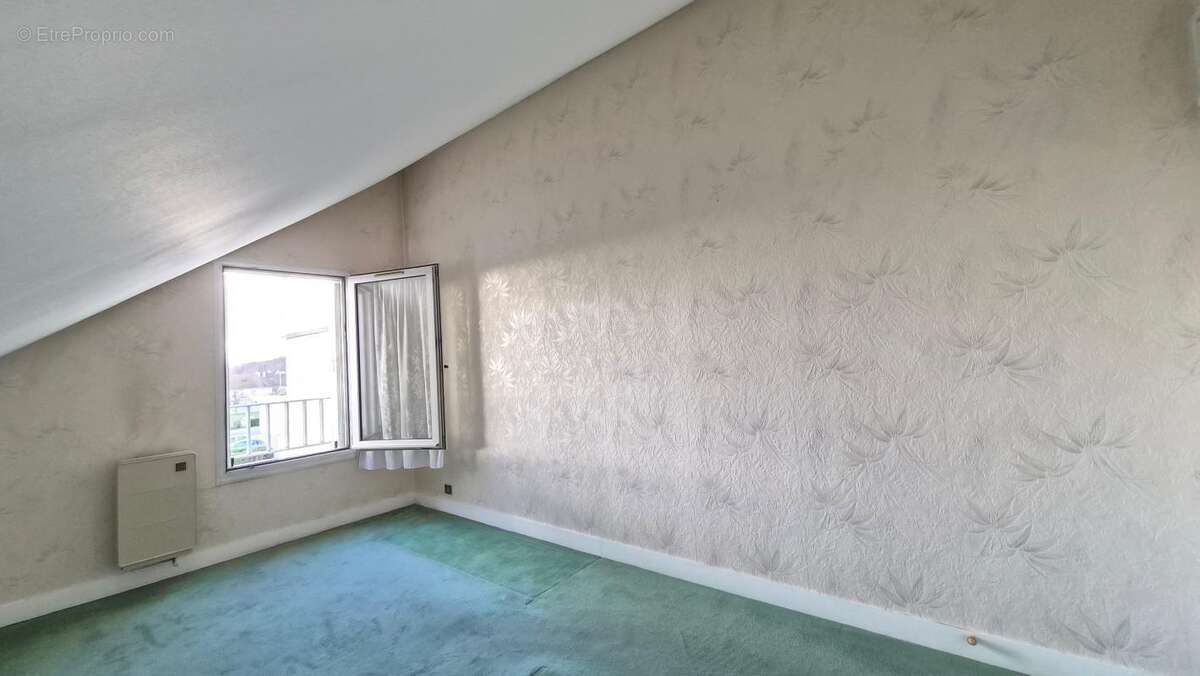 Appartement à LARDY