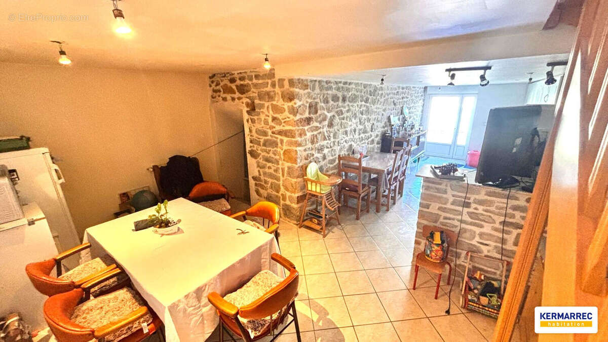 Maison à CHATILLON-EN-VENDELAIS