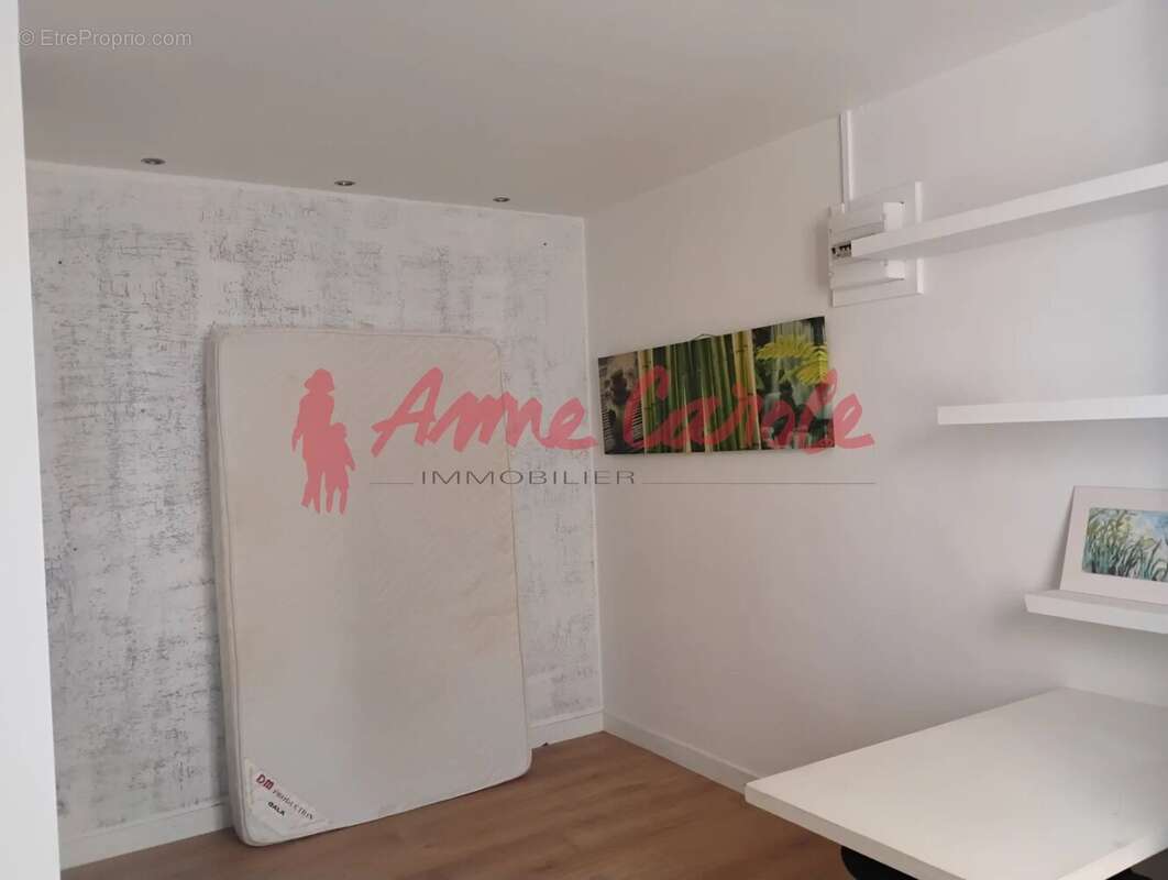 Appartement à PARIS-20E