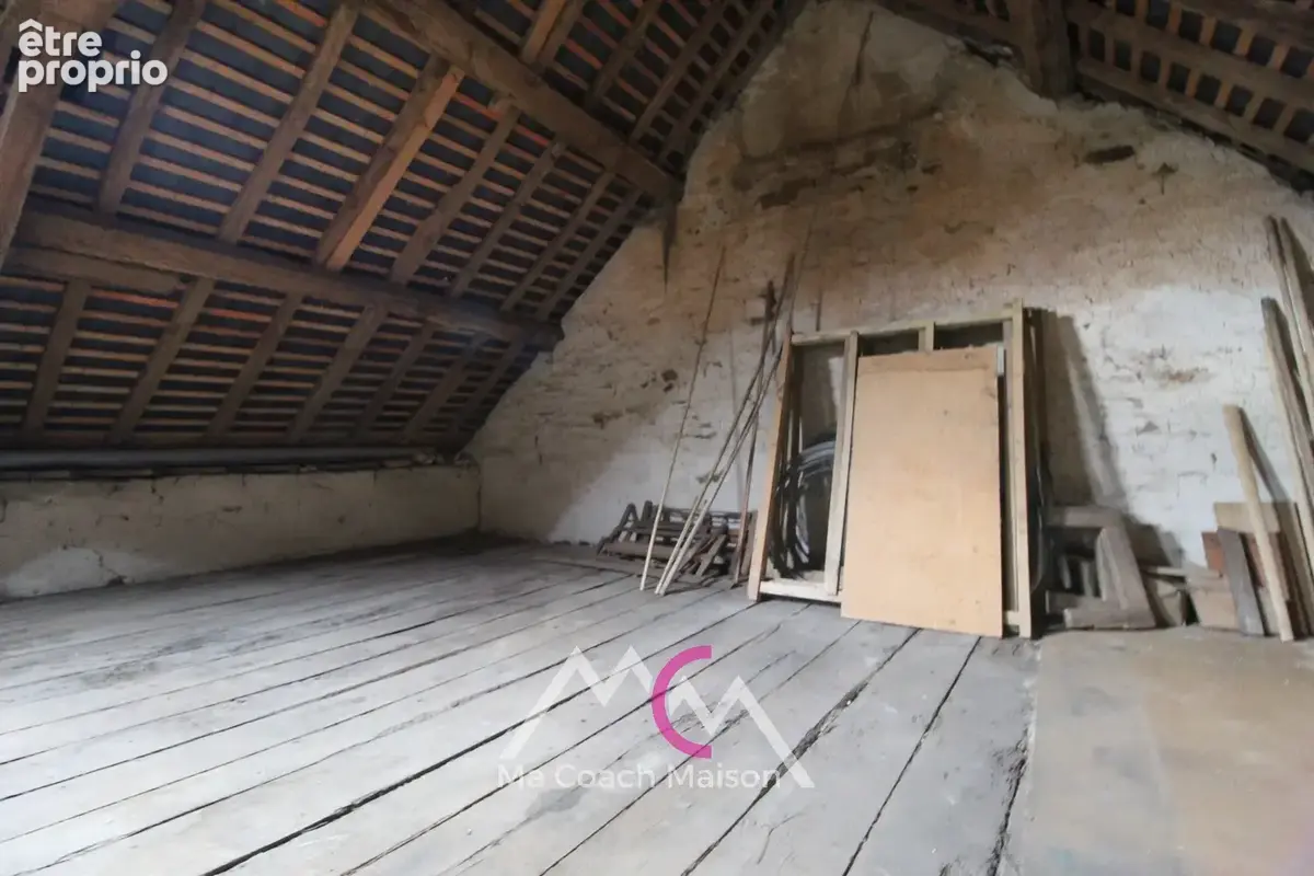 SAINTE-ANNE-SUR-BRIVET, Maison en pierre à rénover - photo 10