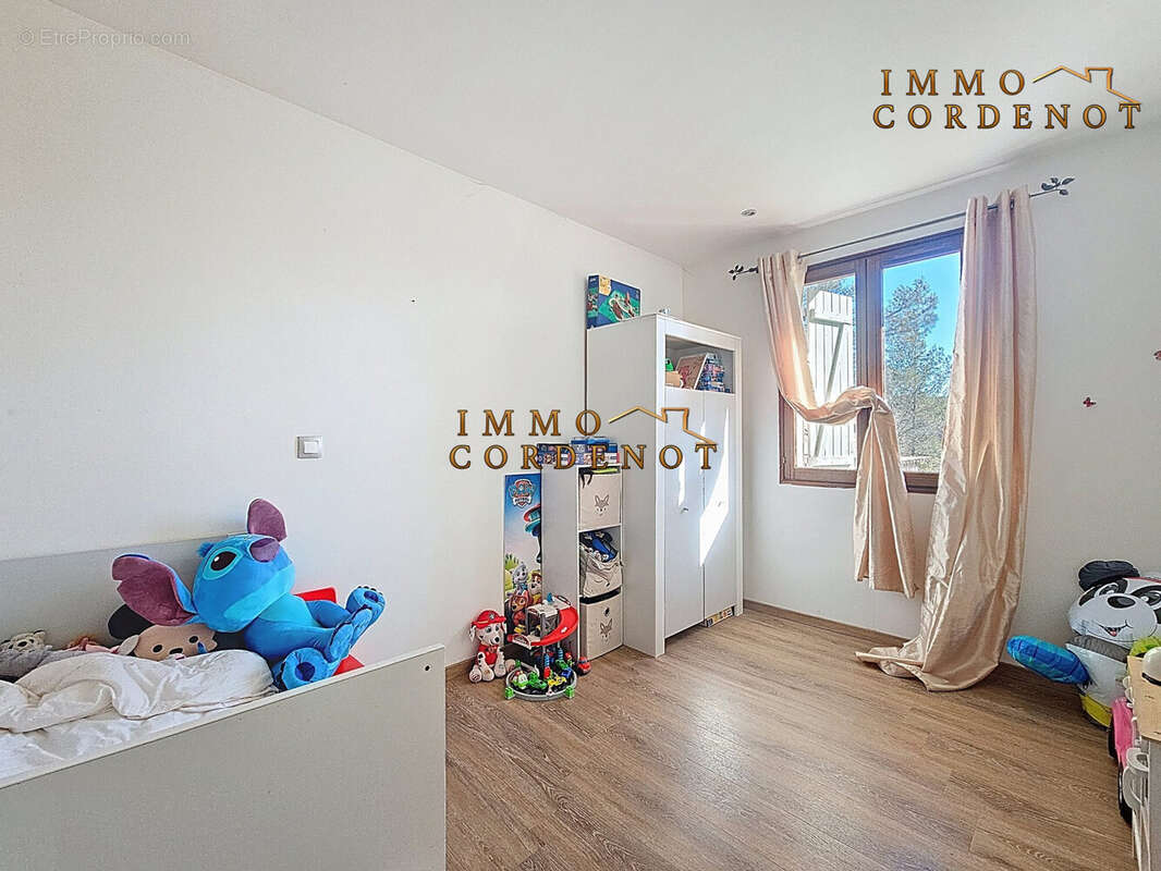 Maison à FORCALQUEIRET