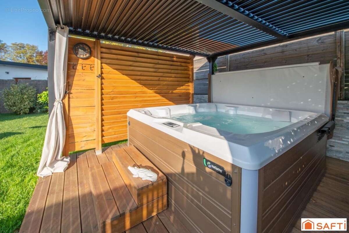 Appartement 78 m² à Lons  - photo 7