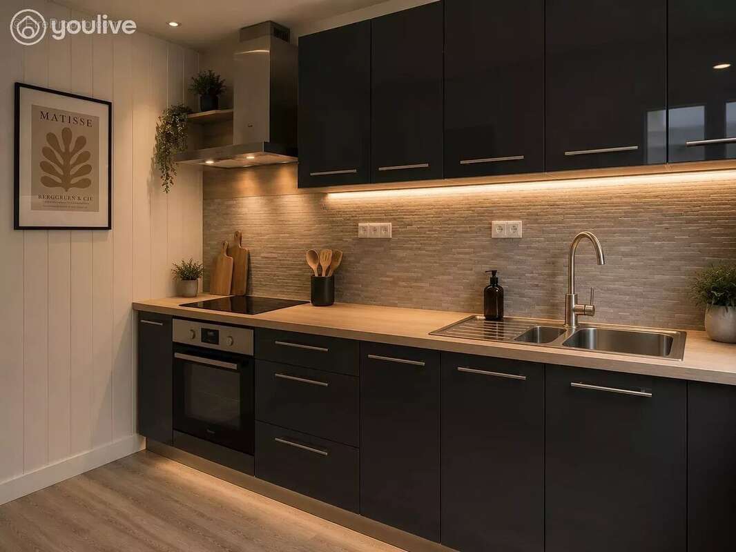 Une maison familiale aux beaux volumes dont T2 indépendant et terrain de plus de 1 100 m² - photo 5
