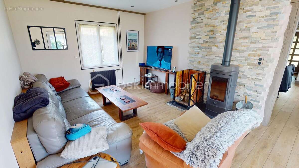 Maison à SAINT-DOULCHARD