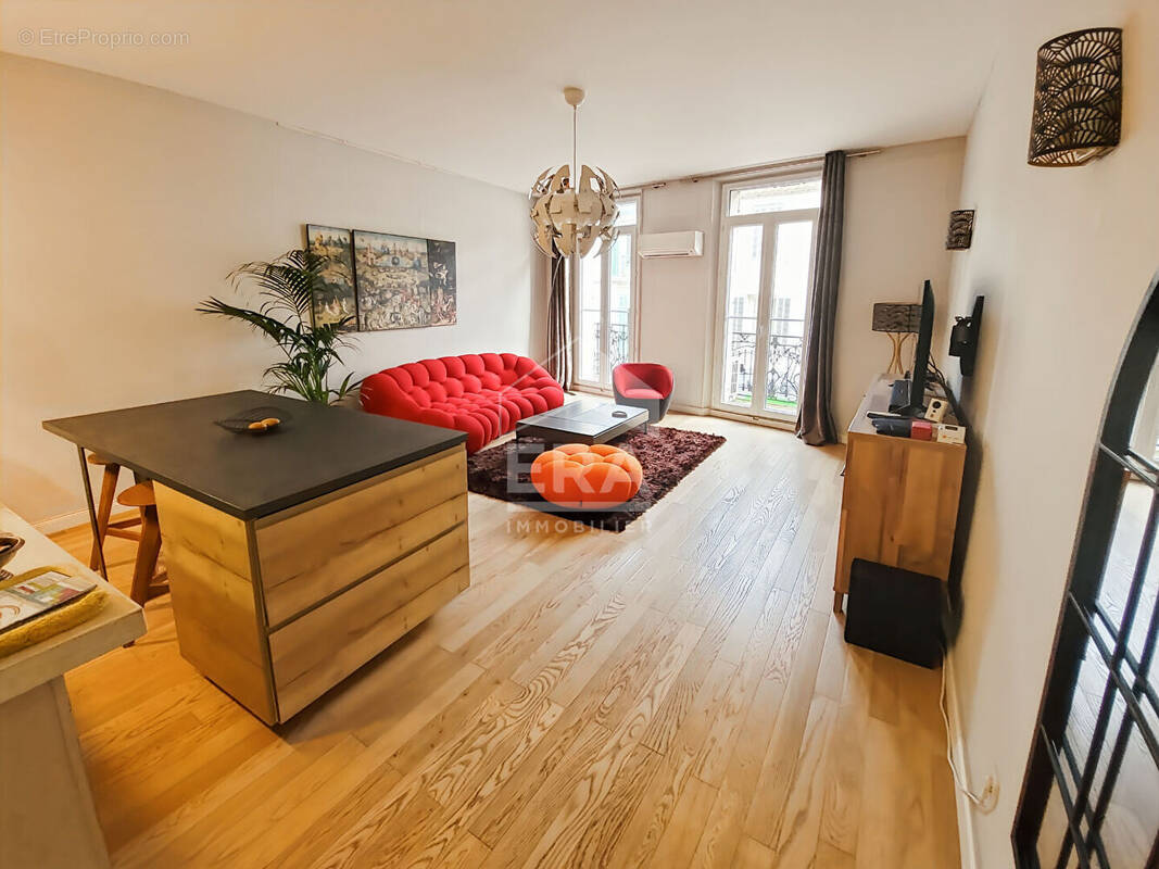 Appartement à SALON-DE-PROVENCE
