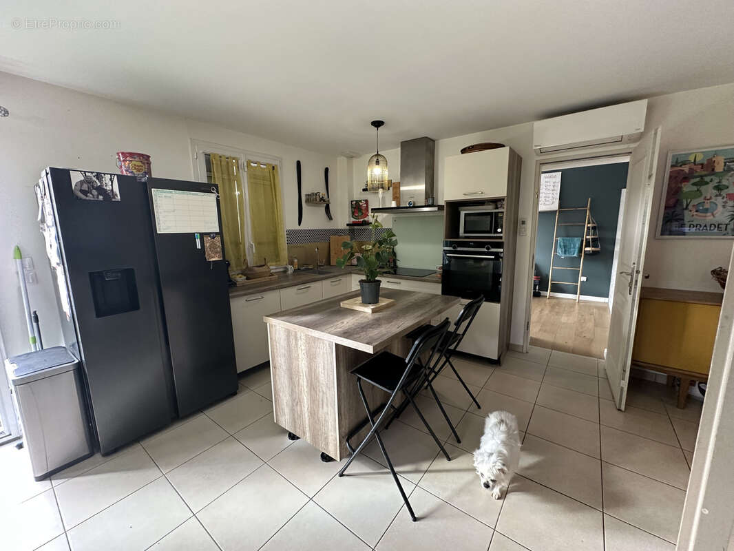 Maison à SOLLIES-VILLE