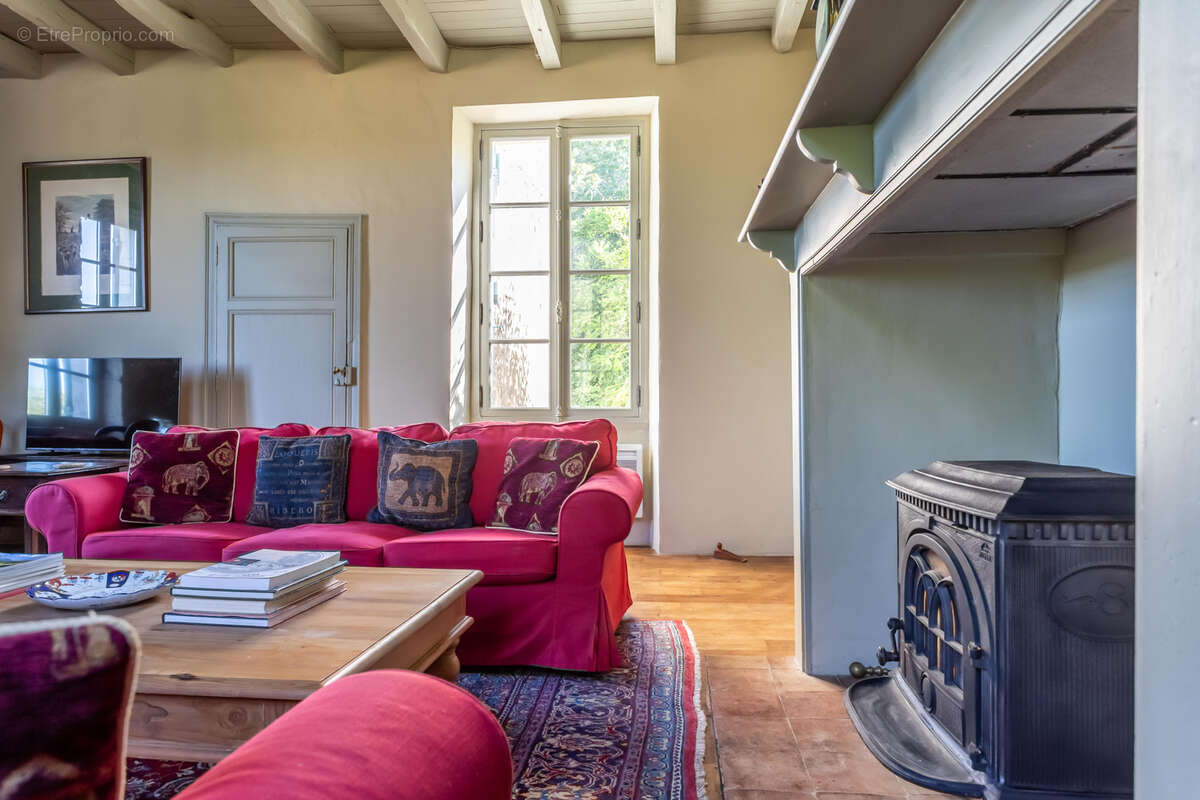 Maison de campagne avec piscine et grange - photo 23