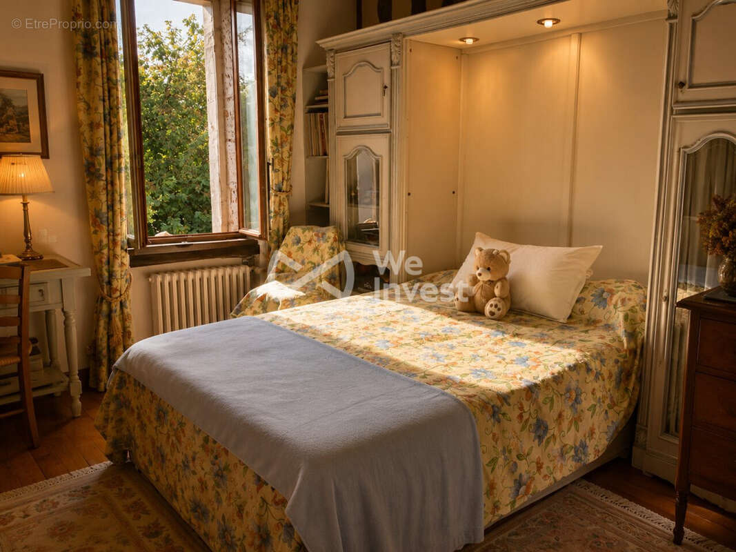 Maison 247 m² à Neuille-Le-Lierre  - photo 5