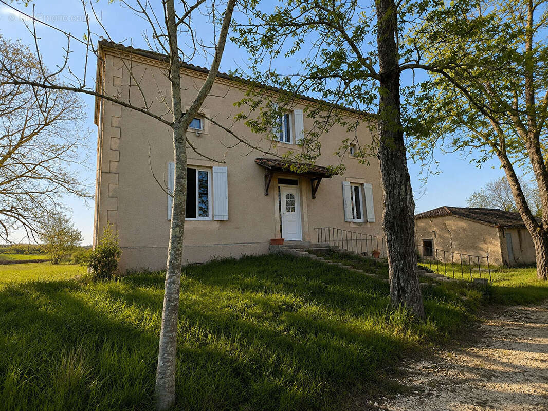 Maison à MONFLANQUIN