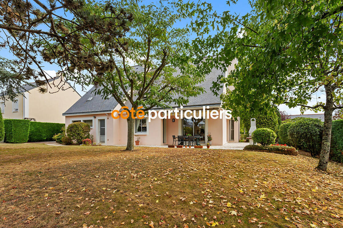 Maison à SAINTE-LUCE-SUR-LOIRE