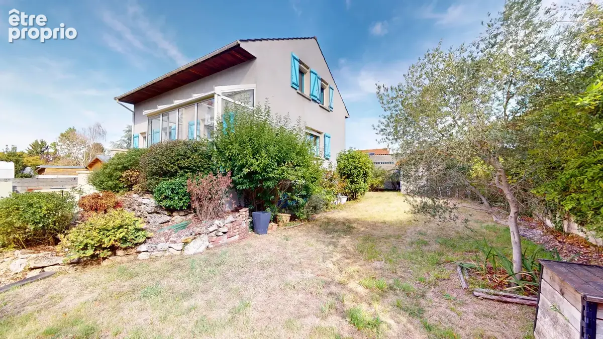Maison 6 pièces 111 m² à vendre à Montfermeil (93370) - photo 2
